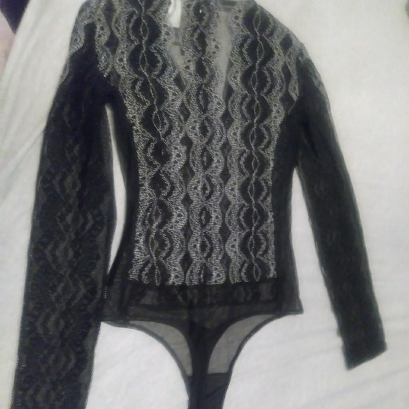 BCBG Top - Picture 2 of 4